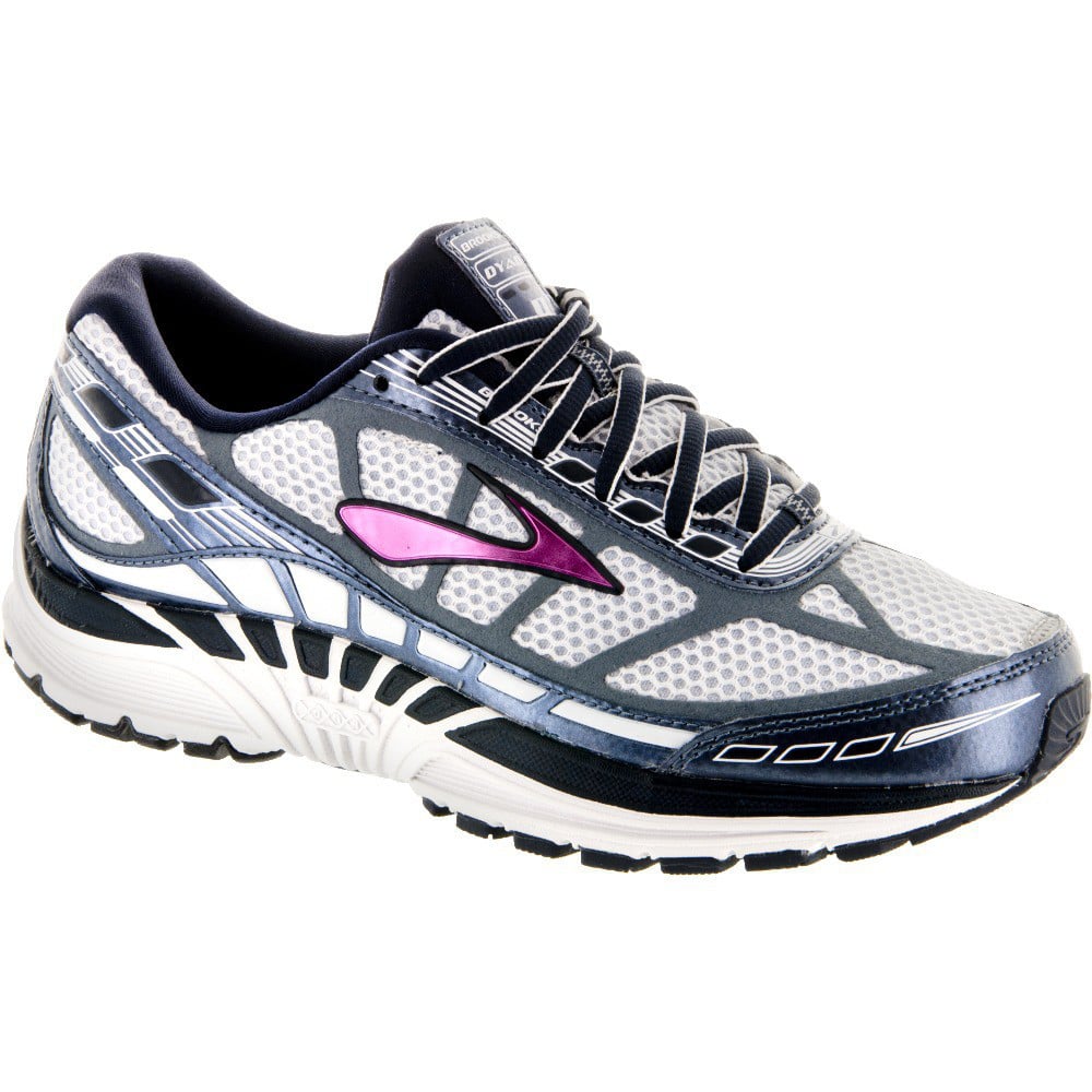 Brooks men's best sale dyad 8 review