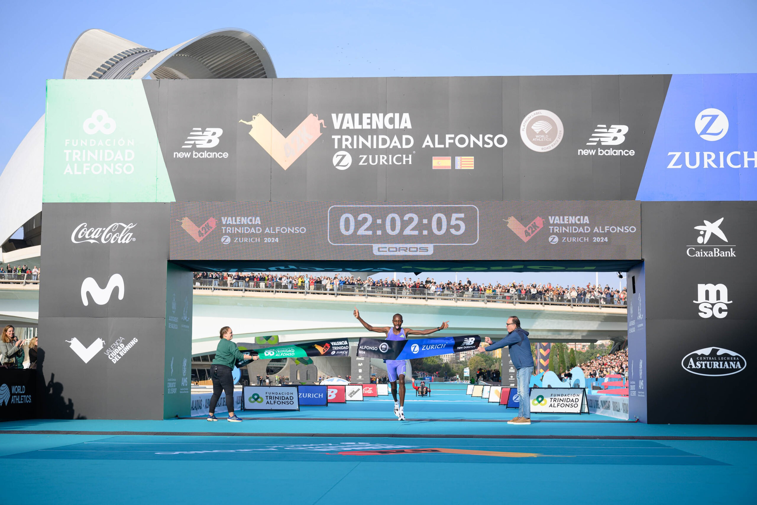 WTW Sabastian Sawe & The Valencia Marathon Live Up To The Hype, King